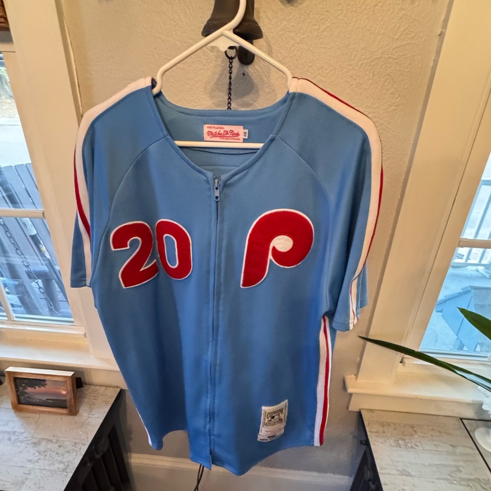 Men’s Size Large Mitchell & Ness Mike Schmidt 1980 Phillies Jersey